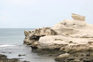 Kapurpurawan Rock Formation image