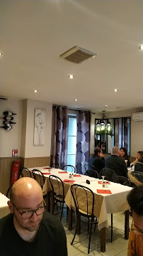 Atmosphère du Restaurant Aux Trois Gourmands à Roissy-en-France - n°7