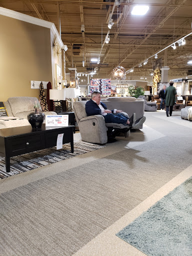 Furniture Store «Ashley HomeStore», reviews and photos, 1520 Spring Meadows Dr, Holland, OH 43528, USA
