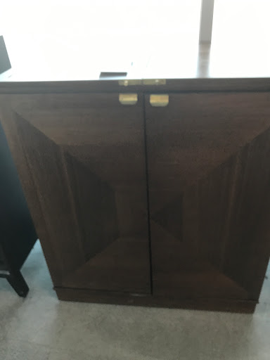 Furniture Store «Crate and Barrel Furniture Clearance Center», reviews and photos, 1705 N Chrisman Rd, Tracy, CA 95304, USA