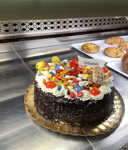 Panadería Pastelería Domuiño en Xinzo de Limia, Ourense