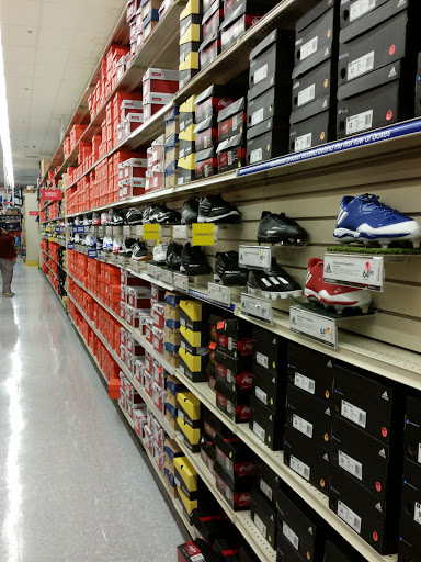 Sporting Goods Store «Academy Sports + Outdoors», reviews and photos, 210 N New Rd, Waco, TX 76710, USA