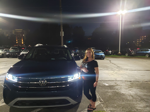 Used Car Dealer «King Volkswagen», reviews and photos, 979 N Frederick Ave, Gaithersburg, MD 20879, USA