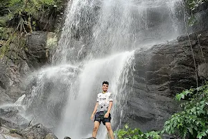 Akamala water falls image