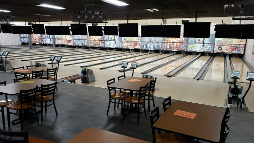 Bowling Alley «Air Lanes Bowling Center», reviews and photos, 4200 Fleur Dr, Des Moines, IA 50321, USA