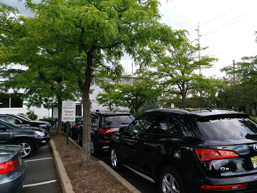 Audi Dealer «Town Audi», reviews and photos, 400 South Dean Street, Englewood, NJ 07631, USA