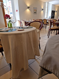 Atmosphère du Restaurant français Auberge de la Tour à Beaufay - n°4