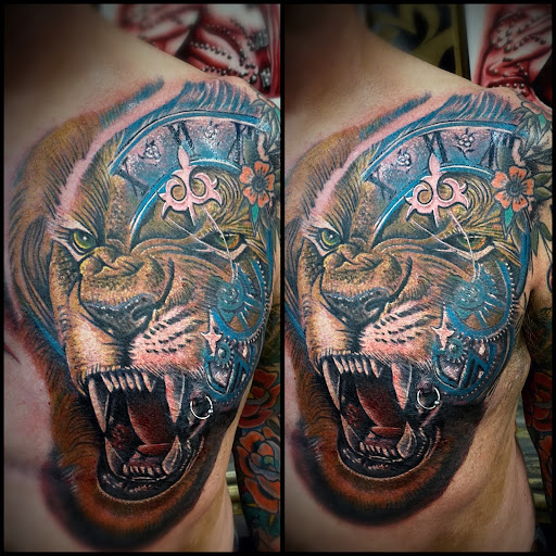 Explore wrap tattoo ideas, creative tattoo ideas in Honolulu, available at Aloha Tattoo Waikiki Hilton Hawaiian Village Rainbow Bazaar