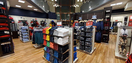 Clothing Store «Tommy Hilfiger», reviews and photos, 1001 N Arney Rd, Woodburn, OR 97071, USA