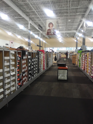 Shoe Store «DSW Designer Shoe Warehouse», reviews and photos, 3638 Welsh Rd, Willow Grove, PA 19090, USA