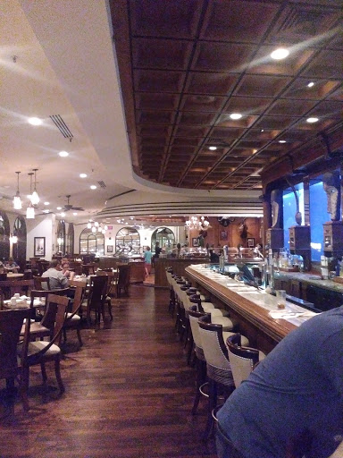 Sporting Goods Store «Bass Pro Shops», reviews and photos, 1935 S Campbell Ave, Springfield, MO 65807, USA