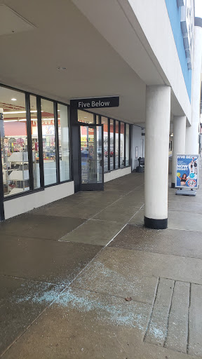 Variety Store «Five Below», reviews and photos, 4088 William Penn Hwy, Monroeville, PA 15146, USA