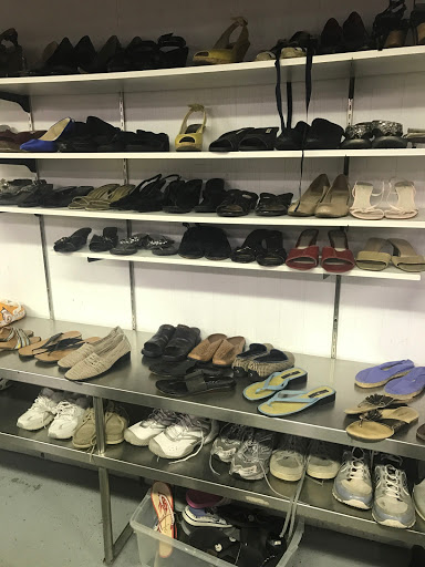 Second Hand Store, 10 N Summer St, Edgartown, MA 02539, USA, 