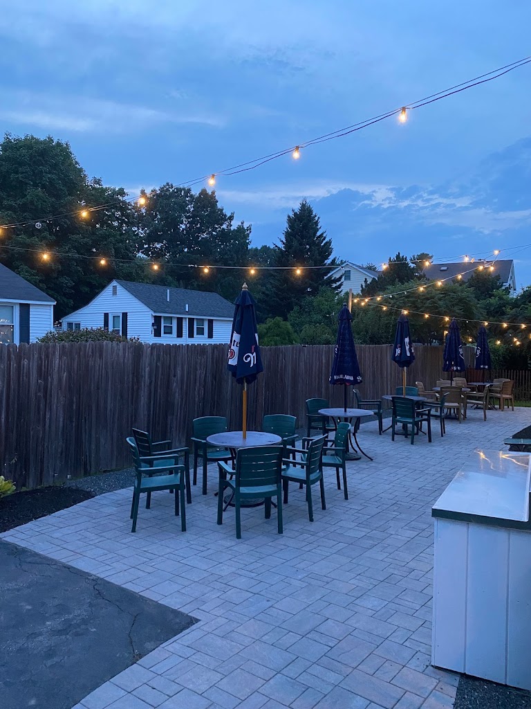 Stutesys Pub & Grille 04090