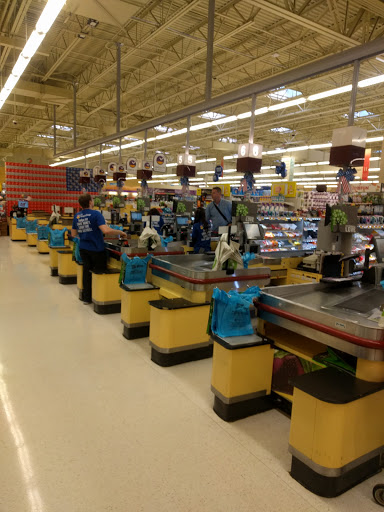 Supermarket «Super Stop & Shop», reviews and photos, 25 Walkers Brook Dr, Reading, MA 01867, USA