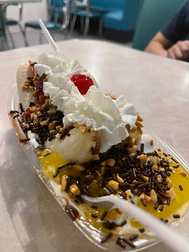 Ice Cream Shop «Super Cream Dairy Bar», reviews and photos, 75 N West St, Homer, NY 13077, USA