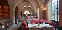 Atmosphère du Restaurant La Table d'Estoublon à Fontvieille - n°18
