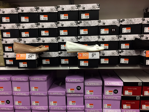 Shoe Store «Rack Room Shoes», reviews and photos, 4101 Roswell Rd #402, Marietta, GA 30062, USA