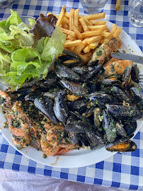 Plats et boissons du Restaurant de fruits de mer Restaurant Le P' Tit Pecheur à Capbreton - n°3