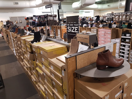 Shoe Store «DSW Designer Shoe Warehouse», reviews and photos, 60 NJ-17, Paramus, NJ 07652, USA