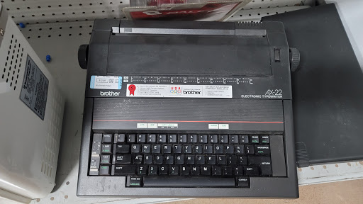 Thrift Store «Goodwill Retail Store of St. Peters – Mid Rivers», reviews and photos, 620 Mid Rivers Mall Dr, St Peters, MO 63376, USA