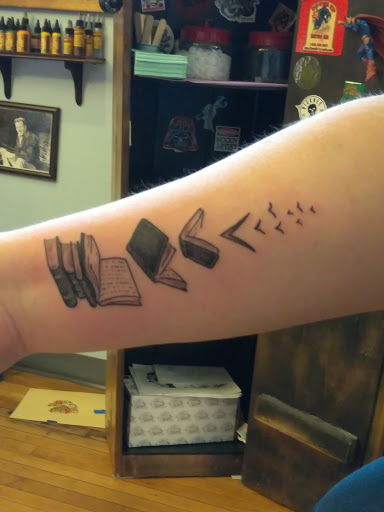 Tattoo Shop «The Shop», reviews and photos, 141 S Grand Ave, Fowlerville, MI 48836, USA