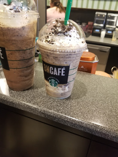 Book Store «Barnes & Noble», reviews and photos, 2000 E Rio Salado Pkwy #1032, Tempe, AZ 85281, USA