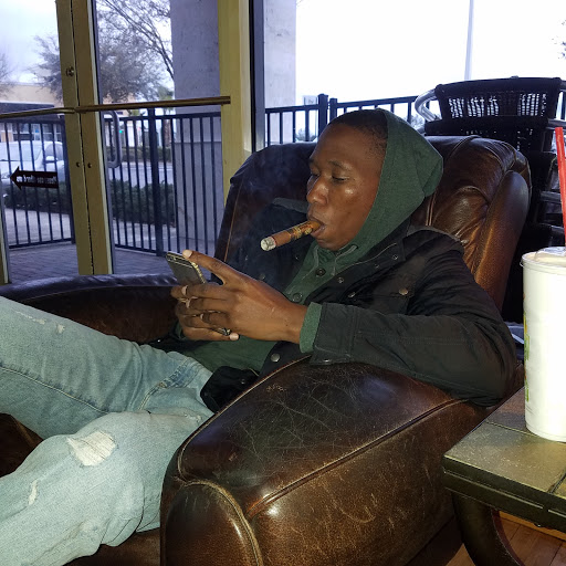 Cigar Shop «Island Girl Cigar Bar», reviews and photos, 7860 Gate Pkwy #115, Jacksonville, FL 32256, USA