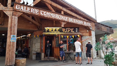 Free Ride Pub à Huez