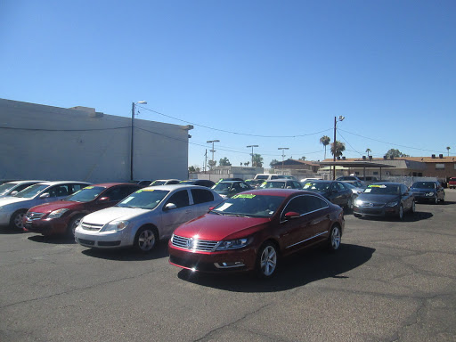 Used Car Dealer «Pre-Owned Car Co», reviews and photos, 5114 N 27th Ave, Phoenix, AZ 85017, USA