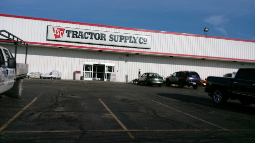 Tractor Supply Co., 2035 Hebron Rd, Heath, OH 43056, USA, 