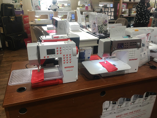 Quilt Shop «Thimbles», reviews and photos, 940 S State St, Lockport, IL 60441, USA