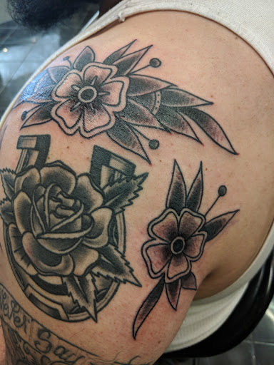 Tattoo Shop «Mission Beach Tattoo», reviews and photos, 3215 Mission Blvd, San Diego, CA 92109, USA