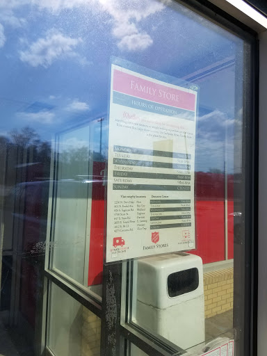 Thrift Store «The Salvation Army Family Stores», reviews and photos, 2230 N Dort Hwy, Flint, MI 48506, USA
