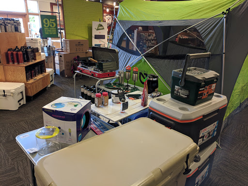Camping Store «REI», reviews and photos, 213 Corte Madera Town Center, Corte Madera, CA 94925, USA