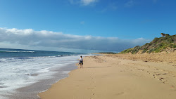 Zdjęcie Avalon Beach z poziomem czystości głoska bezdźwięczna