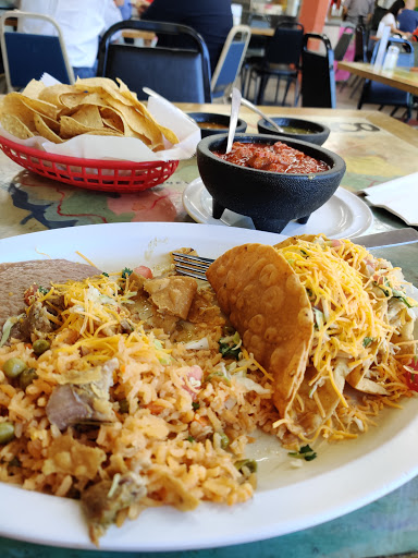 Mexican Restaurant «Los Alamos», reviews and photos, 1667 Summit St, Kansas City, MO 64108, USA