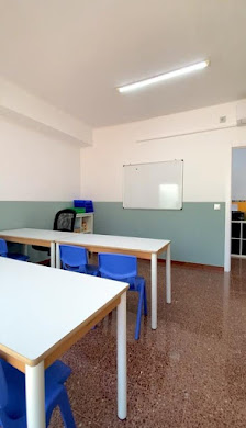 Nova idiomes i reforç escolar Carrer de Vidal i Barraquer, 2, 08130 Santa Perpètua de Mogoda, Barcelona, España