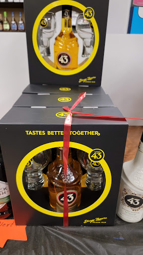 Wine Store «Wines Unlimited Inc», reviews and photos, 2336 Broadbridge Ave, Stratford, CT 06614, USA