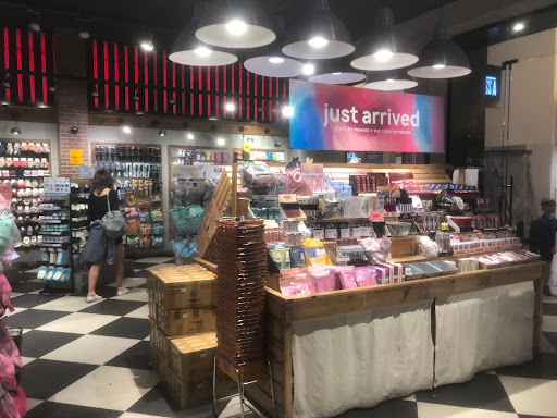 Cosmetics Store «MISS A», reviews and photos, 3000 Grapevine Mills Pkwy #424, Grapevine, TX 76051, USA