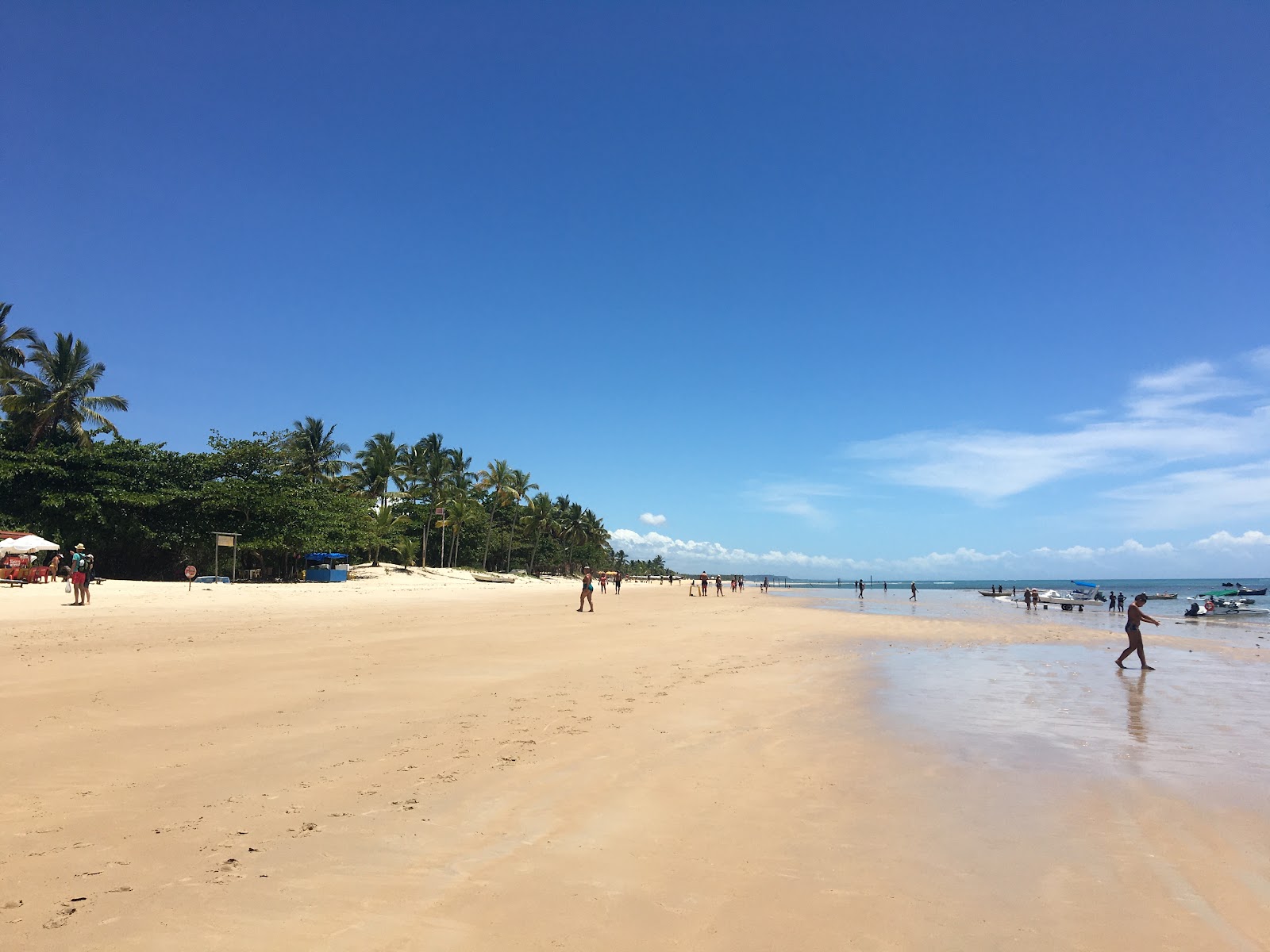 Zdjęcie Plaża Coqueiros z powierzchnią jasny, drobny piasek