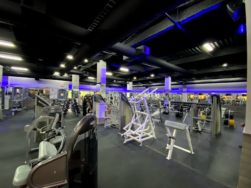 Gym «Intoxx Fitness - Grasmere», reviews and photos, 2071 Clove Rd, Staten Island, NY 10304, USA