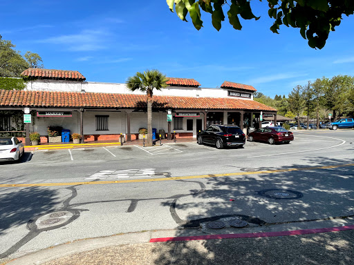 Roberts Market & Liquor, 3015 Woodside Rd, Redwood City, CA 94062, USA, 