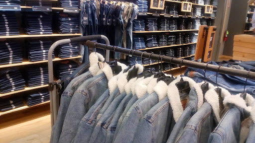 Levi's Outlet Store