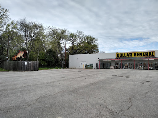 Discount Store «Dollar General», reviews and photos, 410 S Magnolia Ave, Luling, TX 78648, USA