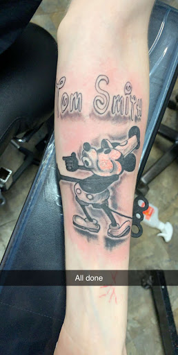 Tattoo Shop «PAS Tattoos», reviews and photos, 1735 E Ohio Pike, Amelia, OH 45102, USA