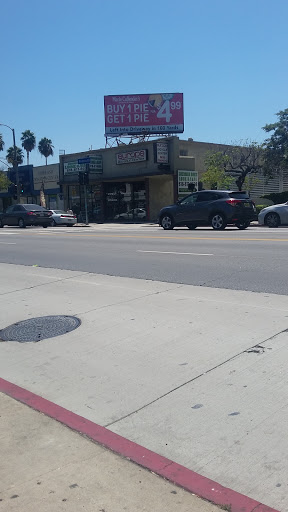 Thrift Store «Goodwill - Sherman Oaks», reviews and photos, 14760 Ventura Blvd, Sherman Oaks, CA 91403, USA