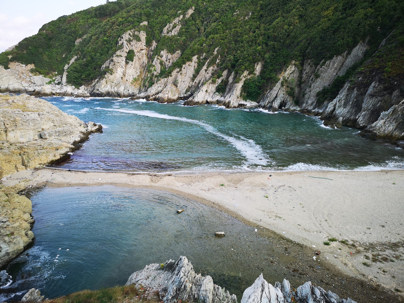 Photo of Korsan Koyu with turquoise pure water surface