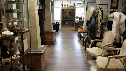 Antique Store «Rhinebeck Antique Emporium», reviews and photos, 5229 Albany Post Rd, Staatsburg, NY 12580, USA