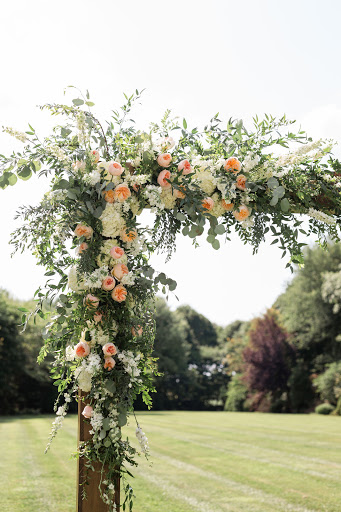 Florist «Floral Designs of Mount Joy», reviews and photos, 102 E Main St, Mount Joy, PA 17552, USA